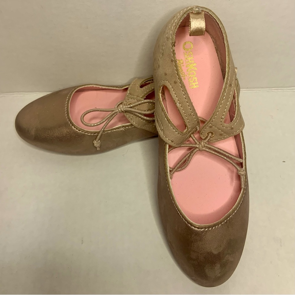NWT Oshkosh ballet flats